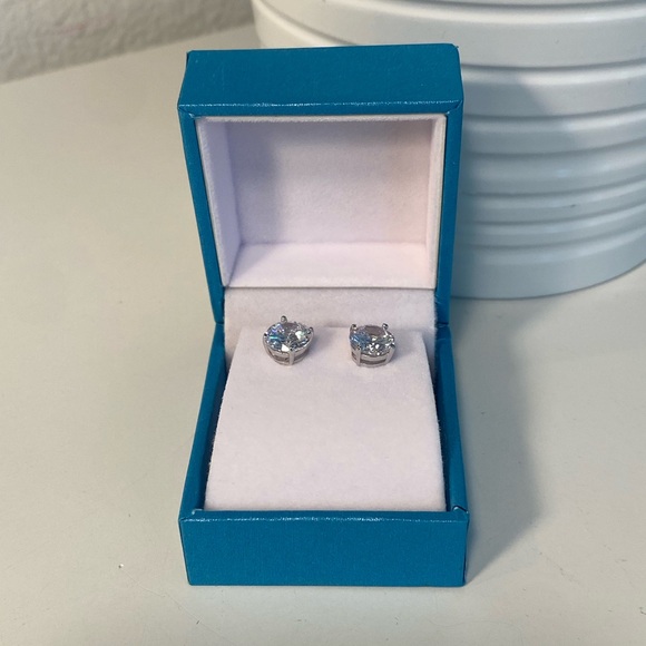 Sterling Silver Earrings - Picture 5 of 7